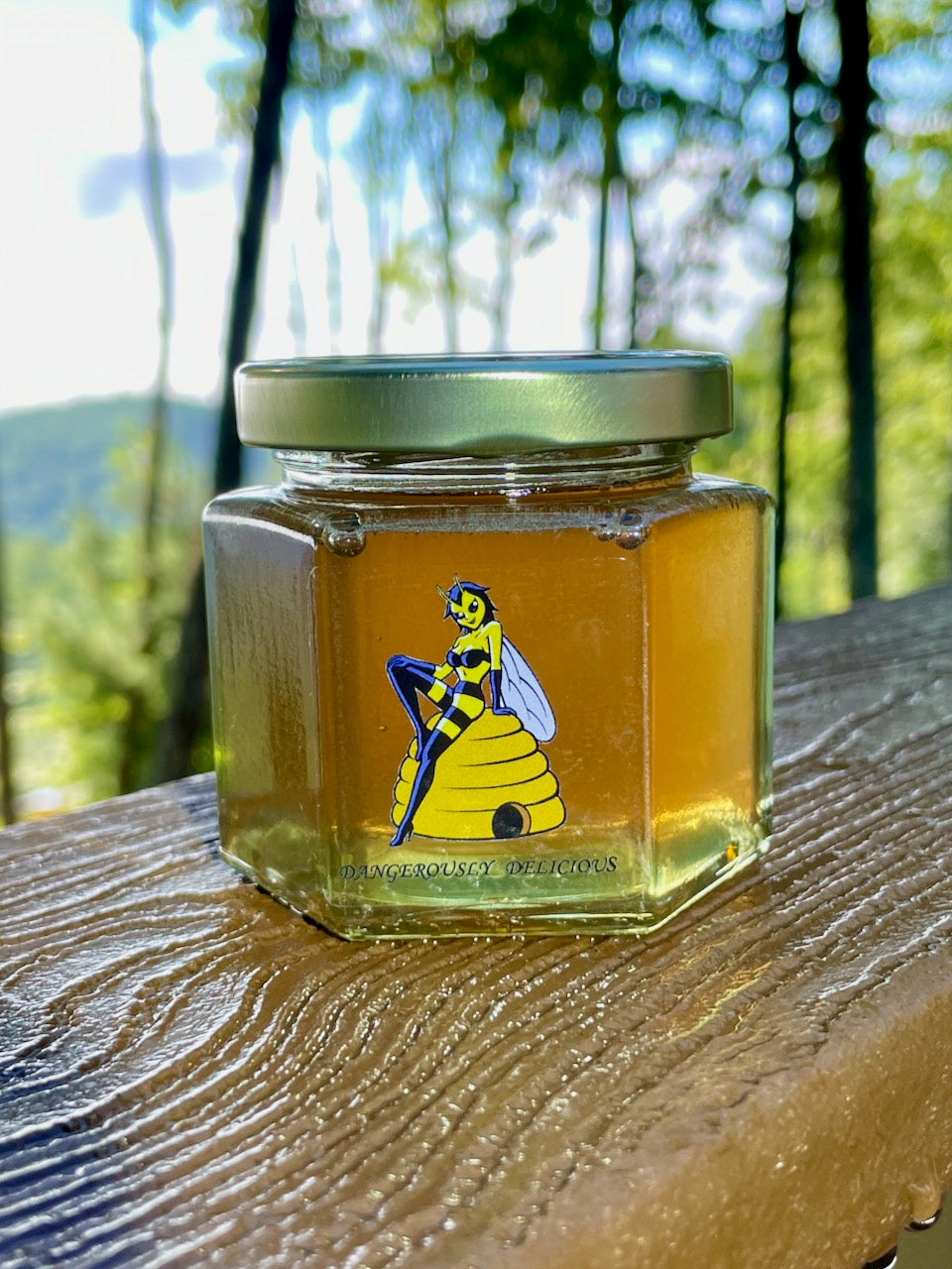 Southern Sourwood Blonde Honey in Hexagon Gift Jar
